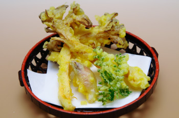 天ぷら定食 … 1,000円